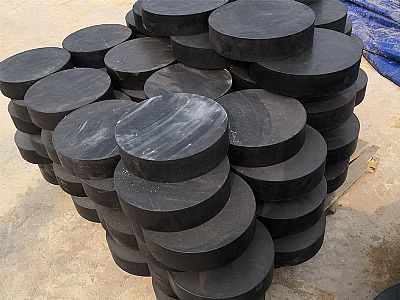 甘泉县板式橡胶支座由若干层橡胶片与薄钢板经加压硫化